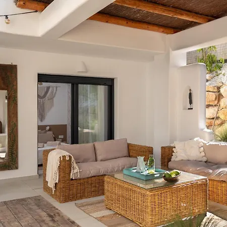 Javica Villa *